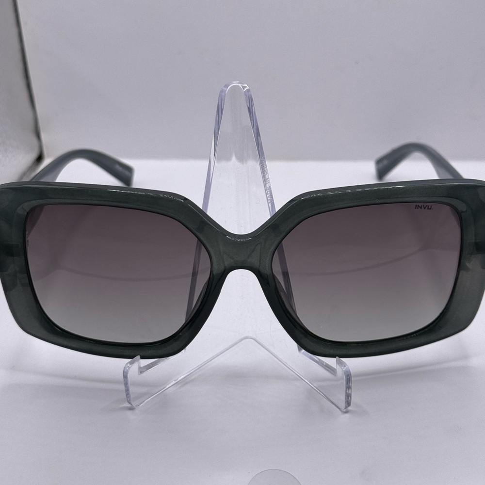 Invu Women's pine colored Sunglasses